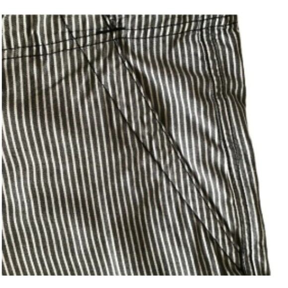 Oakley Men’s 36 Performance Golf Cargo Shorts Blue Pinstripe Hiking Trail EUC - Picture 6 of 12